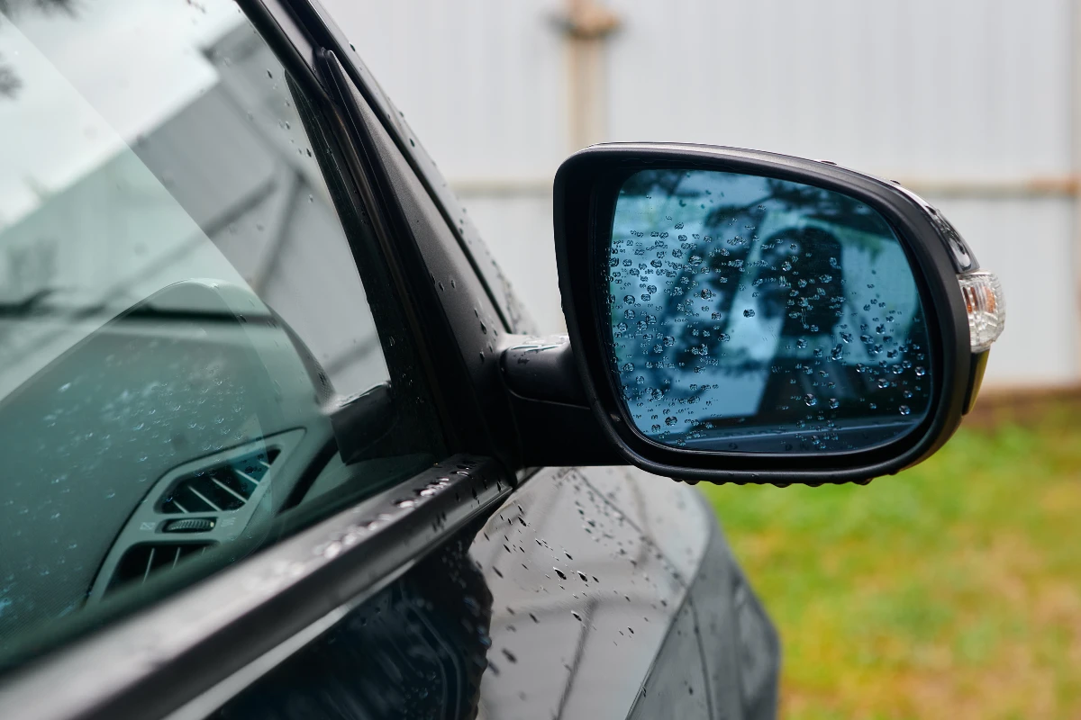 rétroviseur droit obligatoire