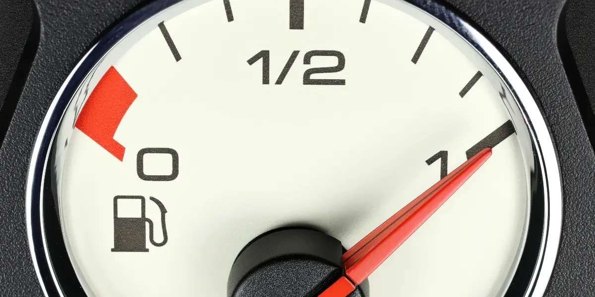 débloquer la jauge essence de sa voiture
