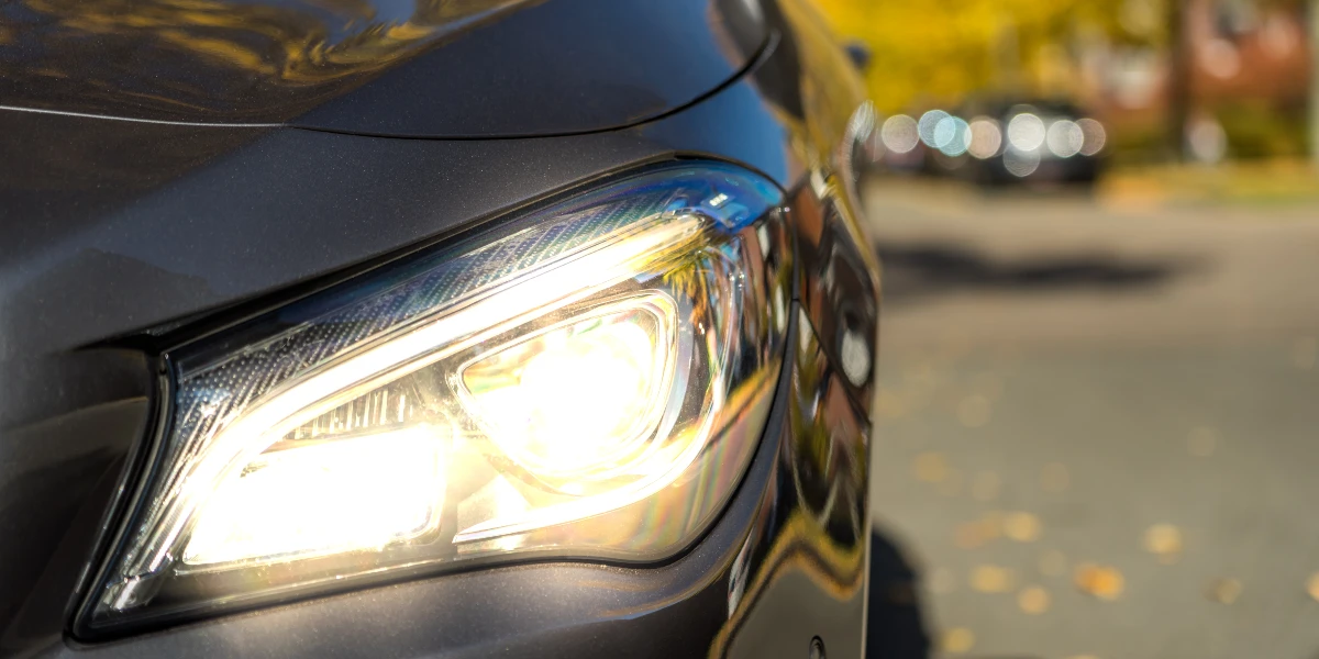 les différents feux d'une voiture