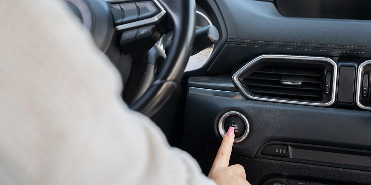 voiture qui cale au ralenti
